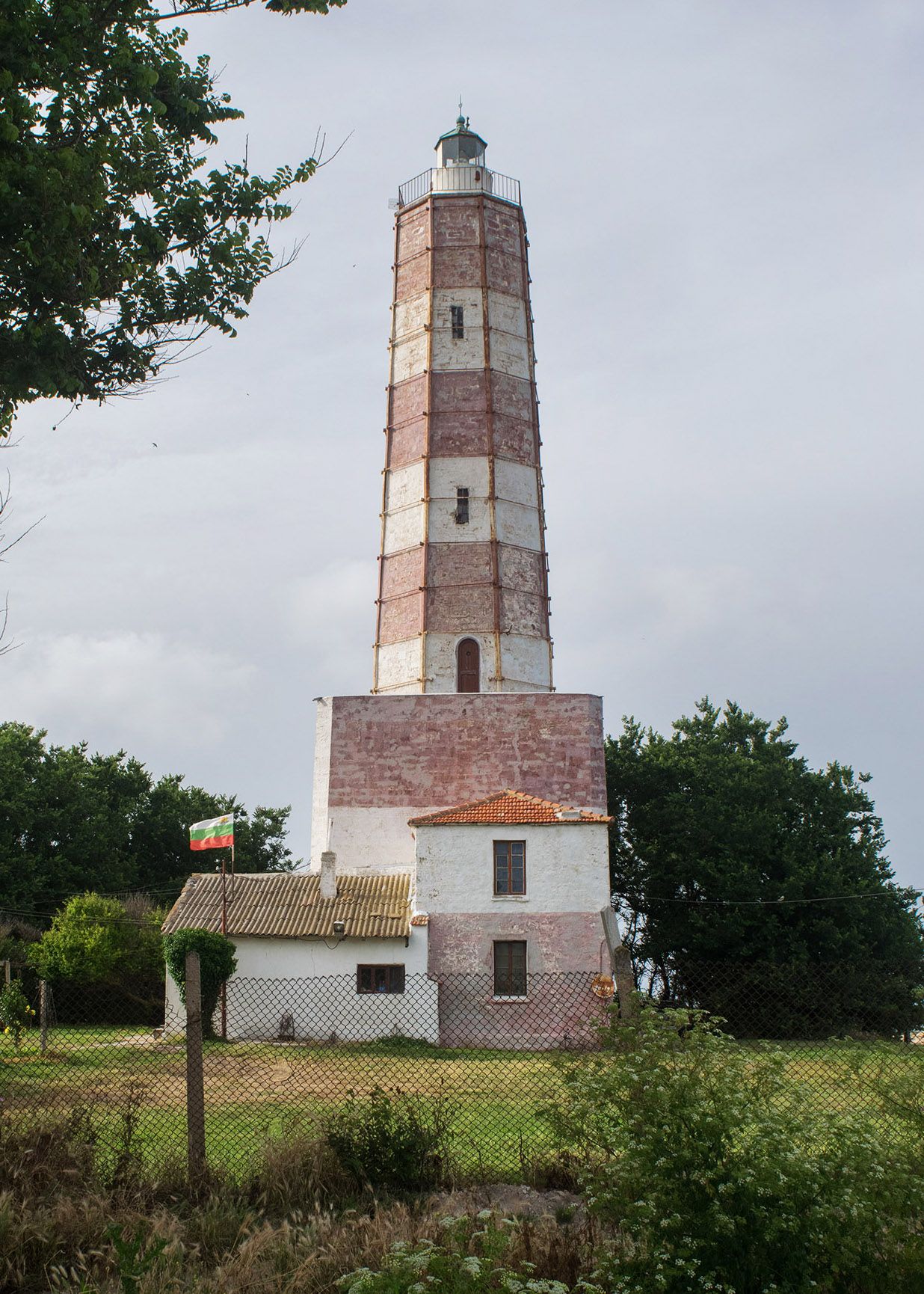 Срещи с гледки по северния бряг